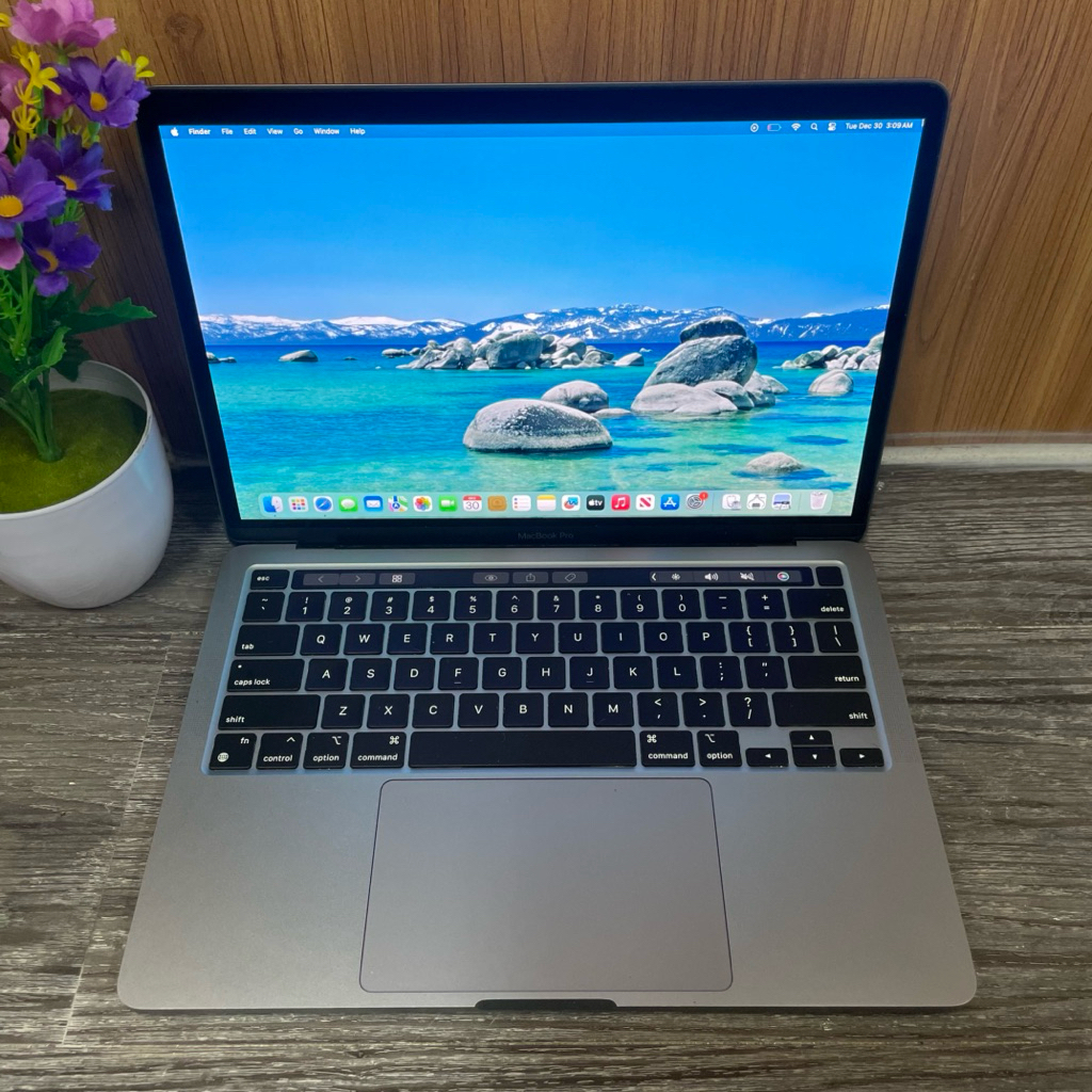 Macbook Pro M1 2020 13 inch Touchbar RAM 8gb SSD 512gb Second Bergaransi Original