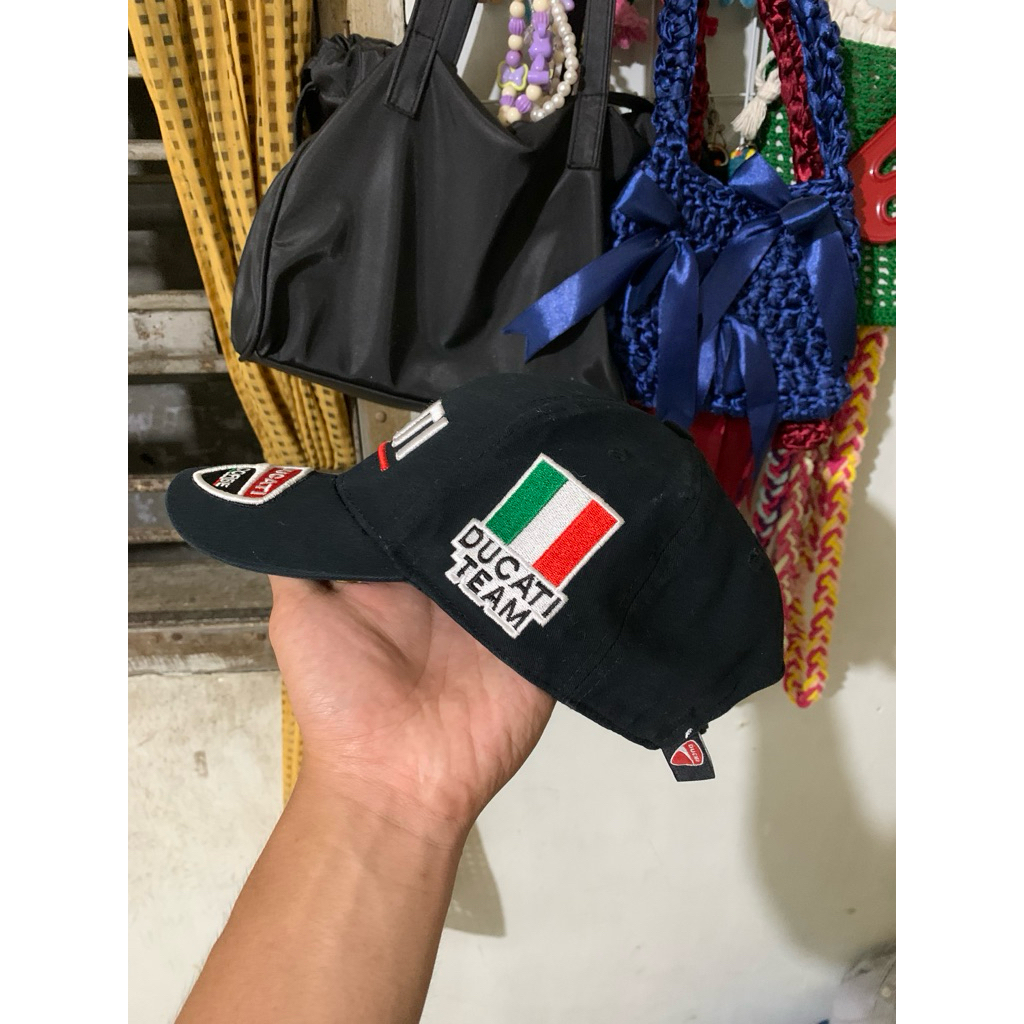 Topi Ducati