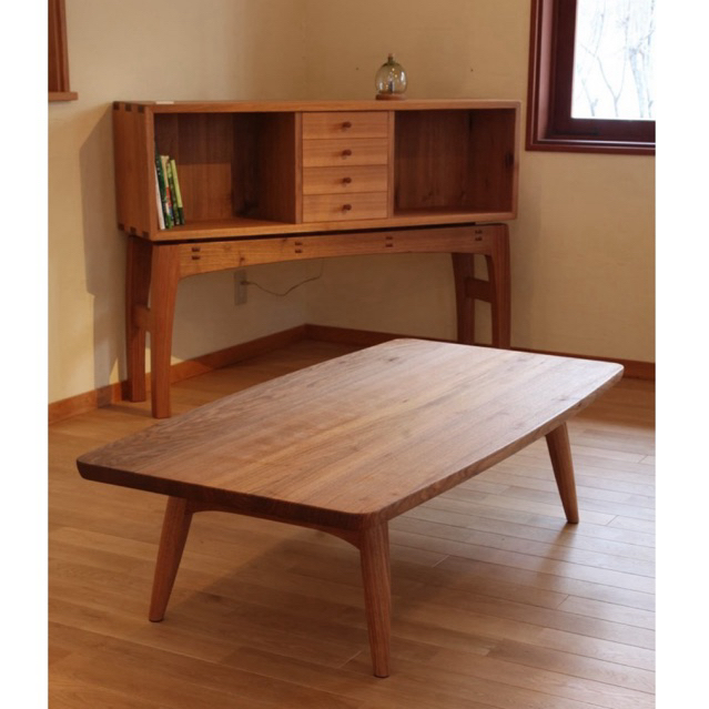 meja makan lesehan kayu jati / meja cafe lesehan kayu jati jepara / meja kayu lesehan simpel