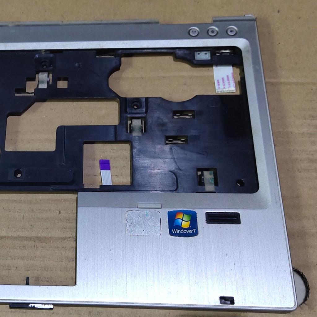 Casing Frame Keyboard Palmrest Laptop HP Elitebook 2560P 2570P Second Silver