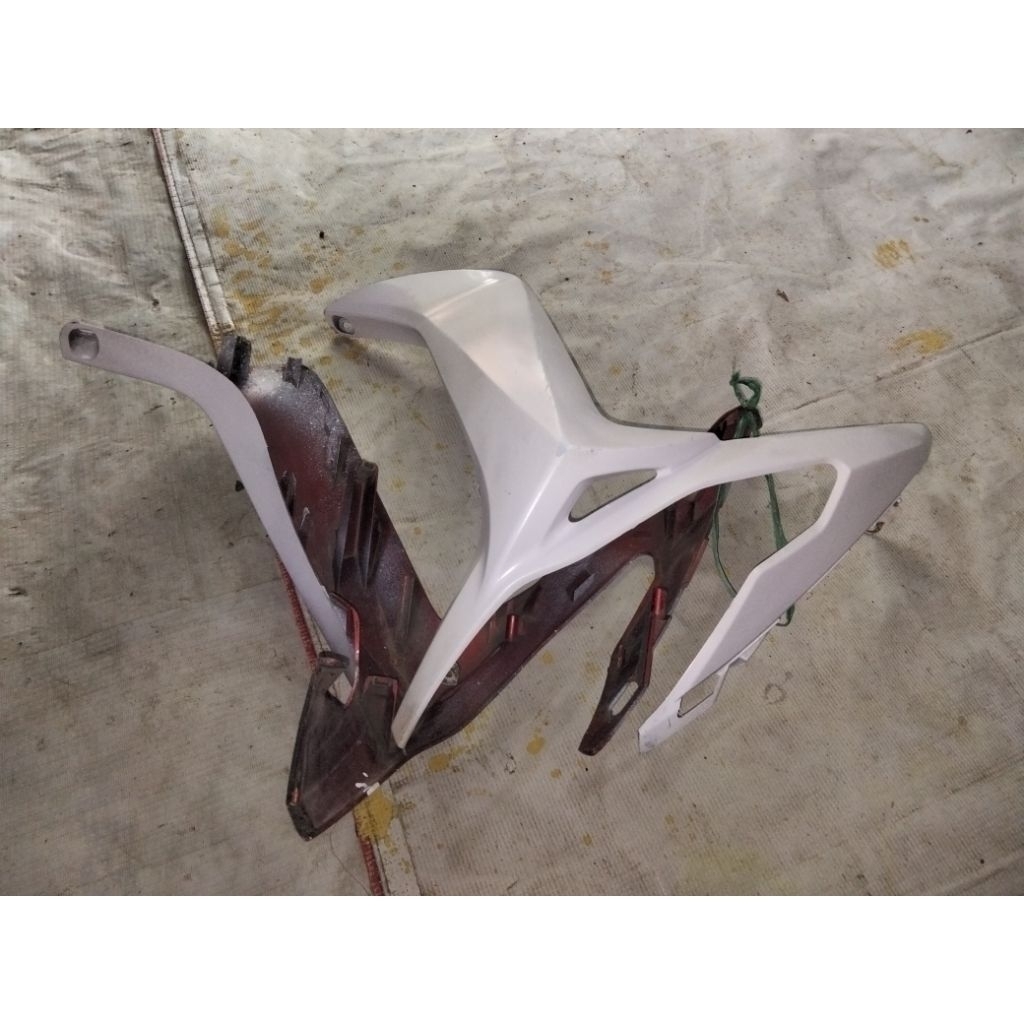 Cover tameng depan kanan kiri Yamaha Xeon karbu original copotan 44d