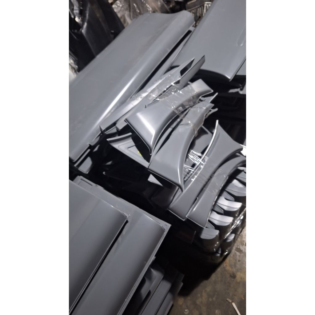 Moulding Luxio depan ban Belakang