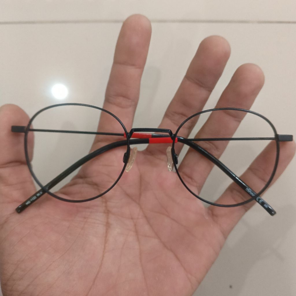 Kacamata Hugo boss Frame Stainless - Photocromic, Anti-Radiasi, Tersedia Warna Hitam