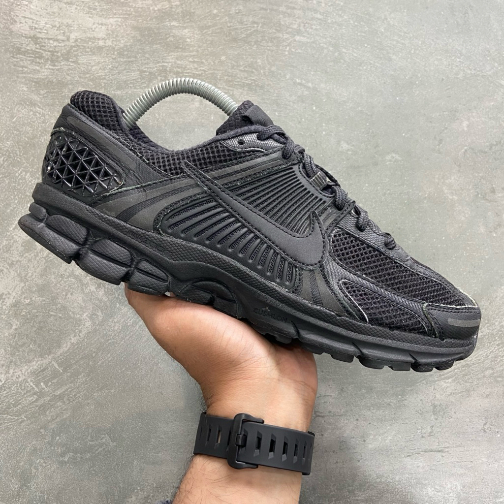 [Size 42] Rare Nike Air Zoom Vomero 5 Triple Black Full Black (BV1358-003) Second Original Kondisi M