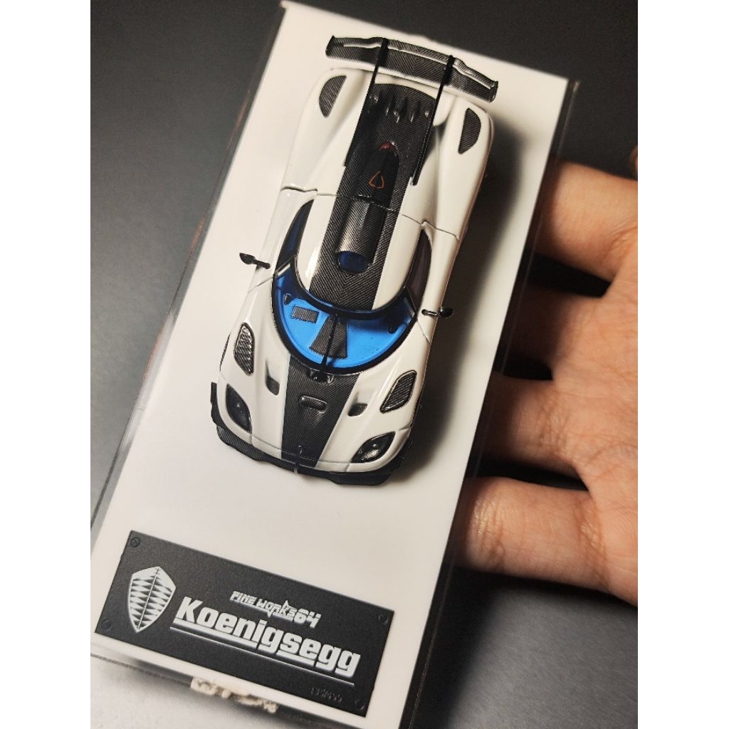 Fineworks64 Koenigsegg one white/panda
