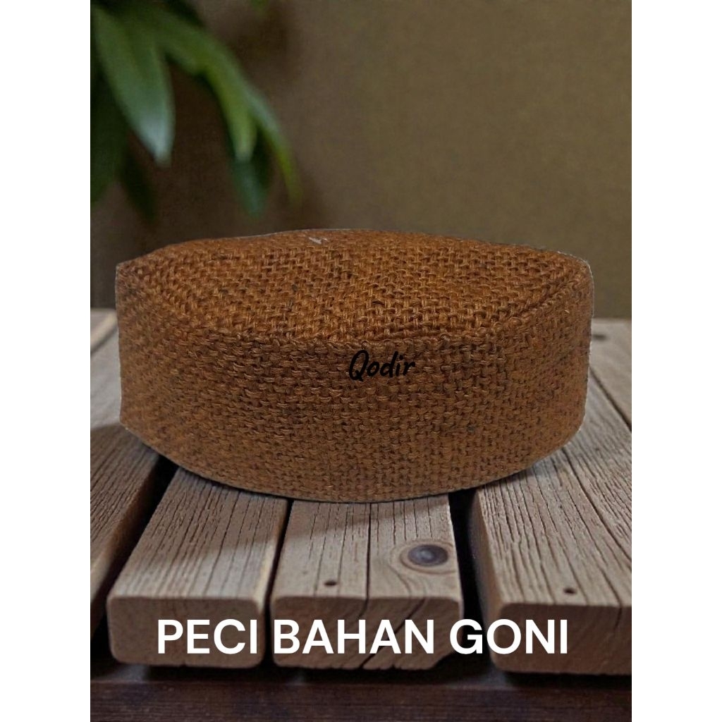 Peci Kopiah Bahan Goni Oval Tinggi 9cm Warna Coklat Tua