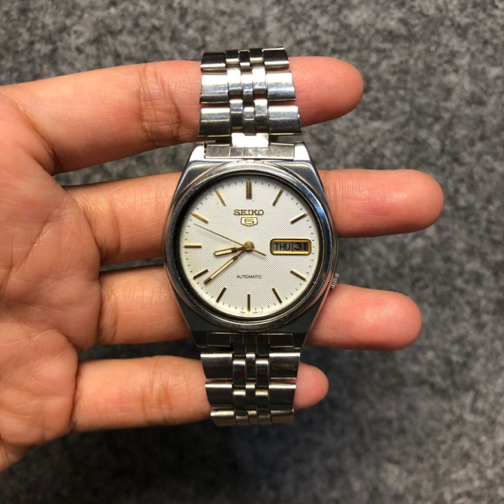 Jam tangan pria seiko 5 automatic second original