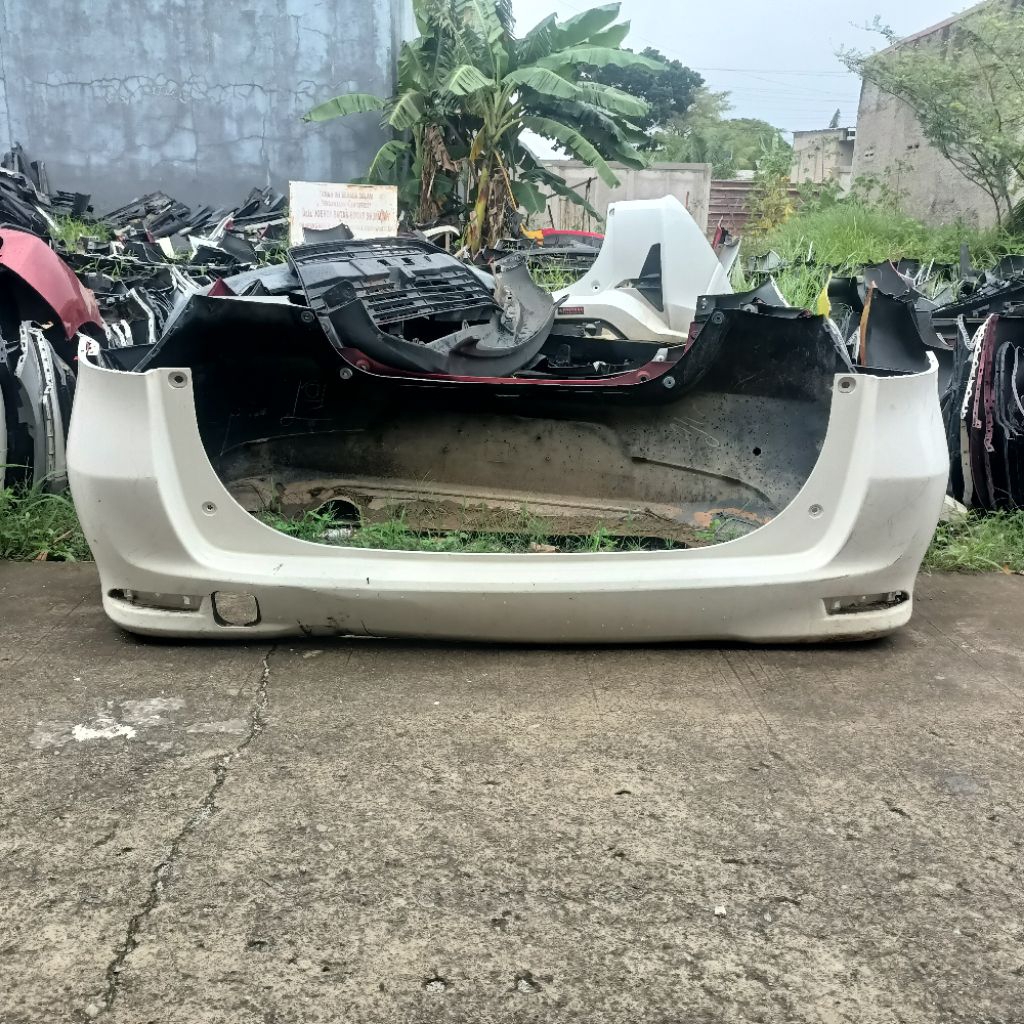 Bemper belakang Avanza G 2013