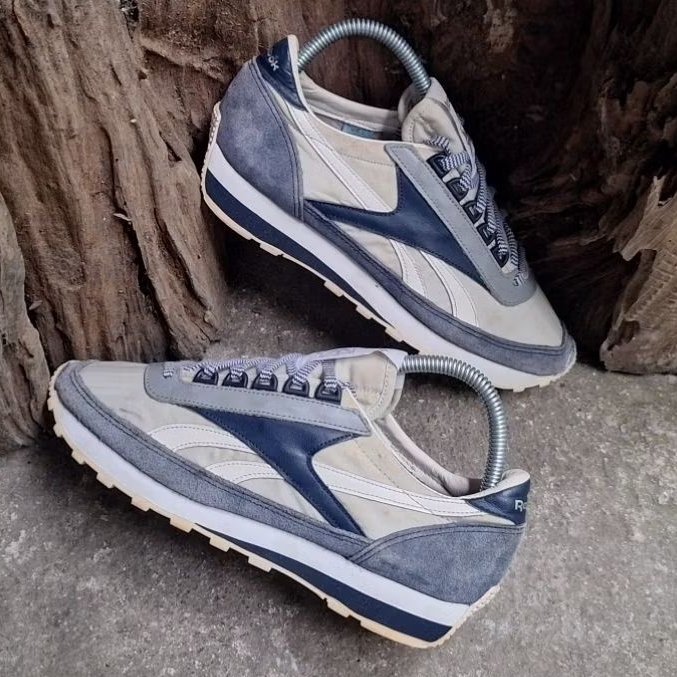 CO ENDSHIELD - SEPATU CASUAL unisex REEBOK AZTEC SECOND ORIGINAL