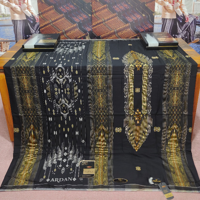 sarung Ardan SGJ hitam gold