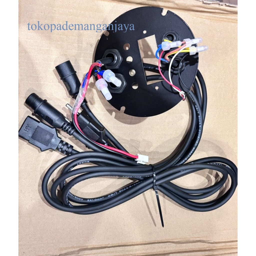 TUTUP LAMPU PARLED SATU SET 4 LINE BUAT SEMUA LAMPU PARLED COCOK