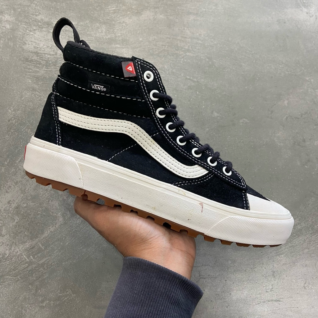 [Size 41] Rare Vans Sk8-Hi MTE Made For The Elements 2.0 DX ‘Black White Gum’ Leather (VN0A4P3ITUH) 