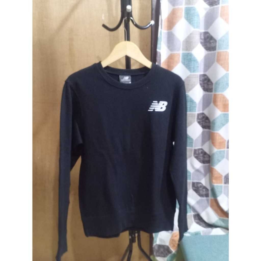 CN NB-CrewNeck Brand NB Unisex Warna Hitam