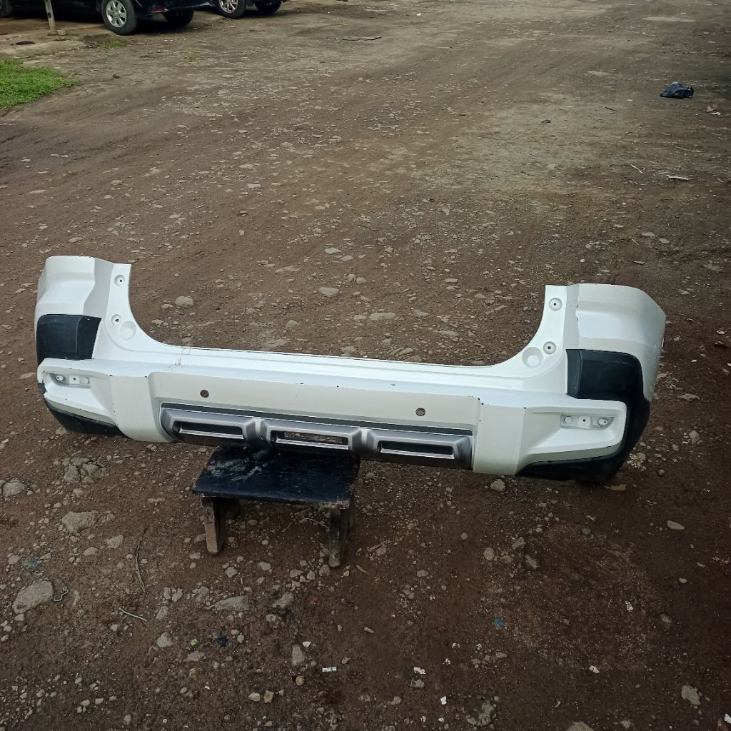 Bumper belakang xpander cross