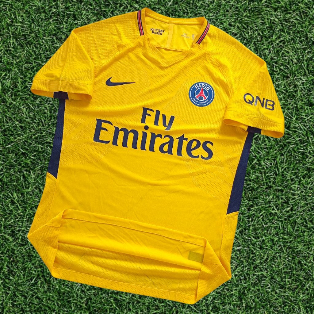 PSG Away 2017/18 Player Issue