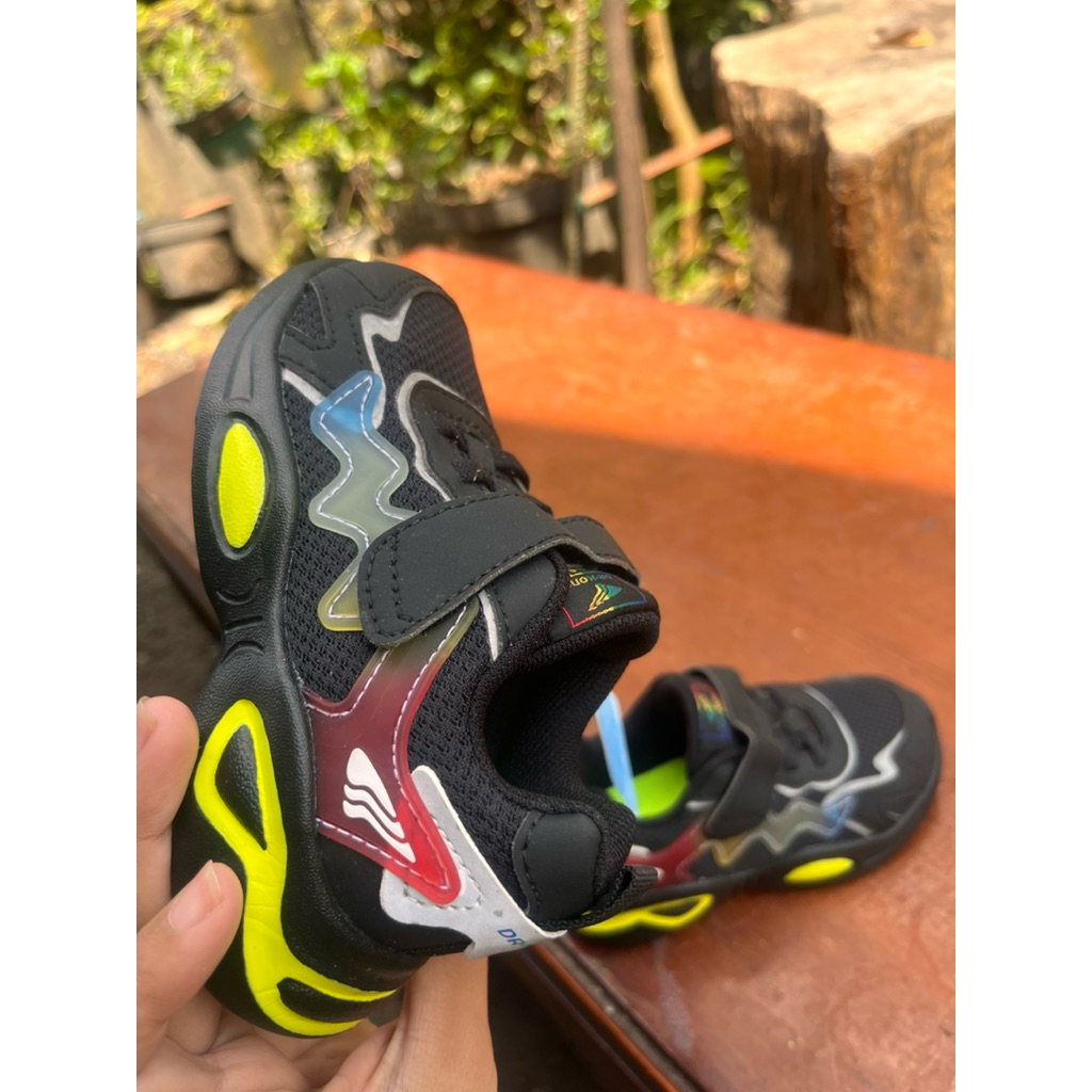 sepatu anak laki-laki DR.KONG Size 24