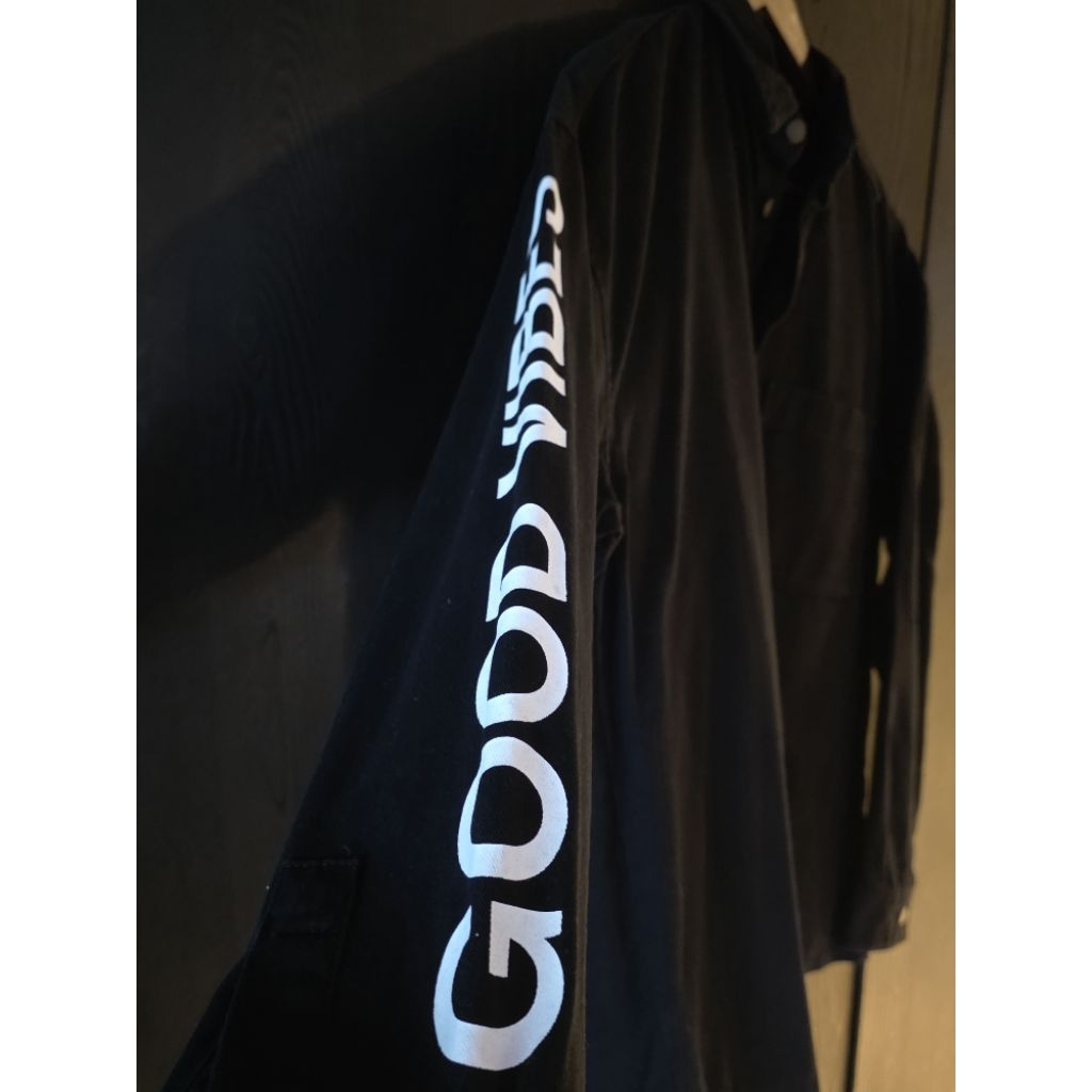 Bershka GOOD VIBES black jacket. Special Item. 100% original. size xs. baju lengan panjang pria warn