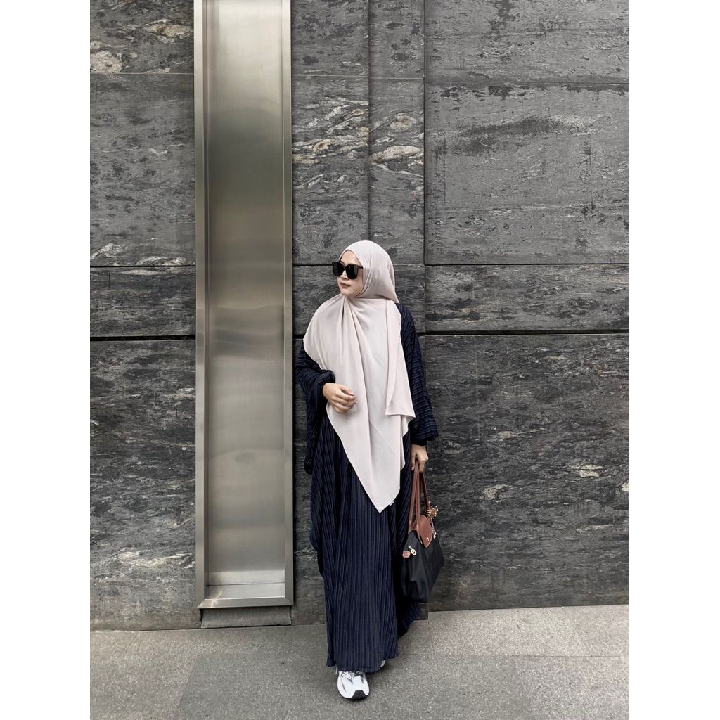 Zura Abaya by: Nehhat modest