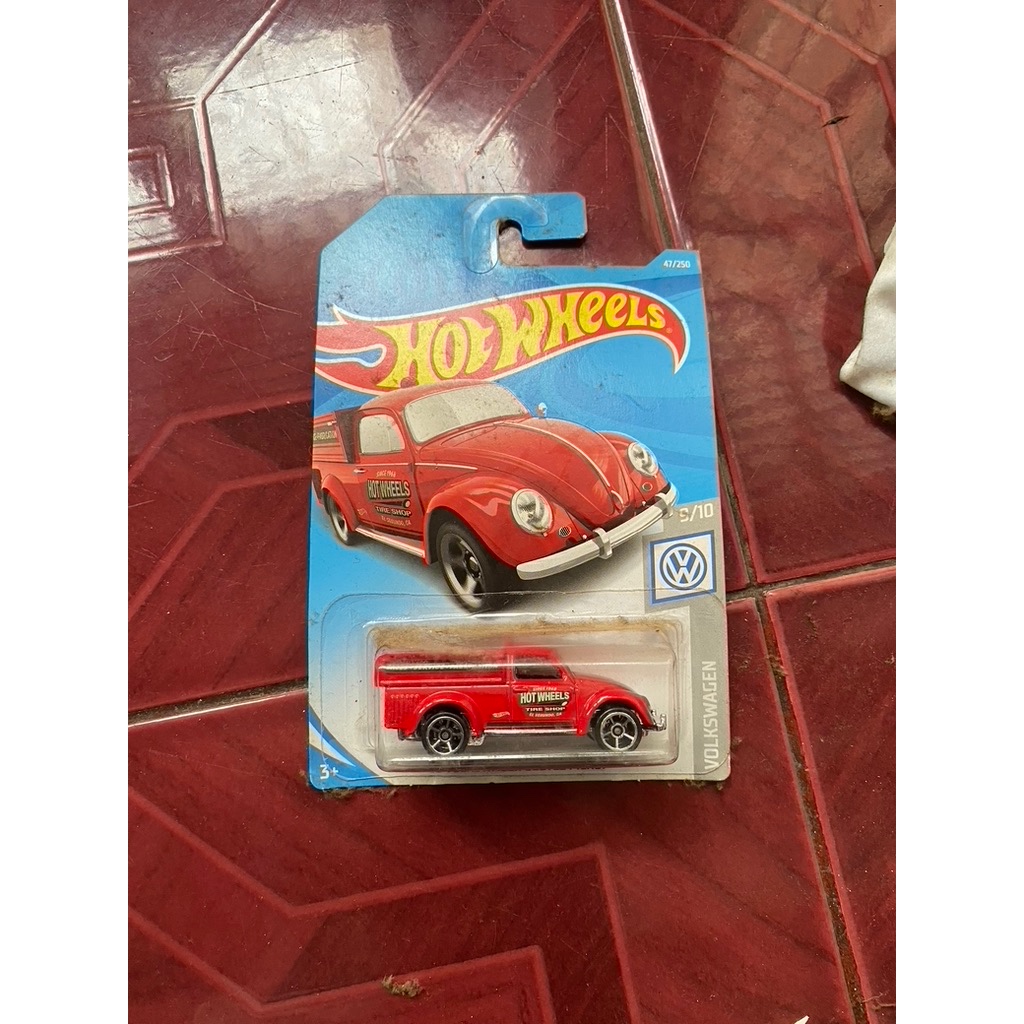 Hot Wheels 49 Volkswagen Beetle Pickup Red merah