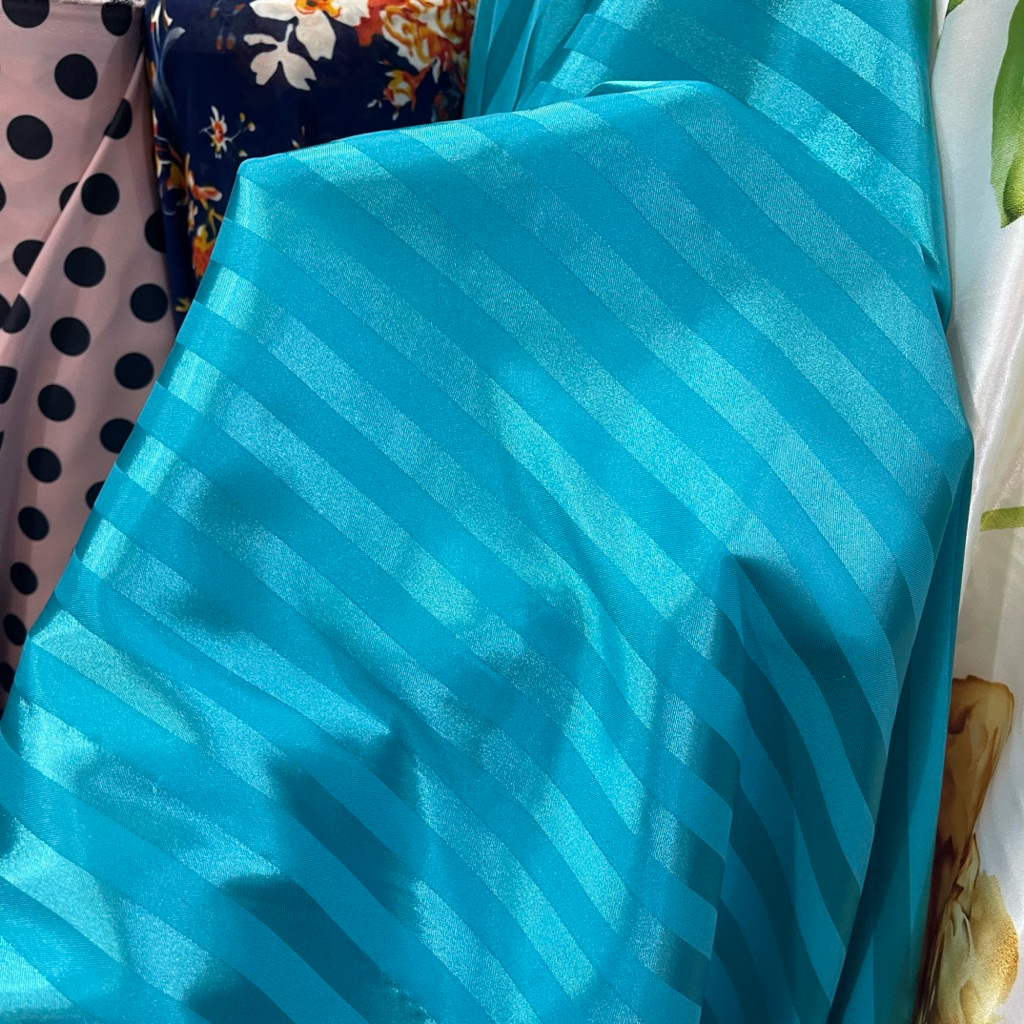 kain satin silk dobby motif salur premium - warna emerald - kain satin timbul korea pj