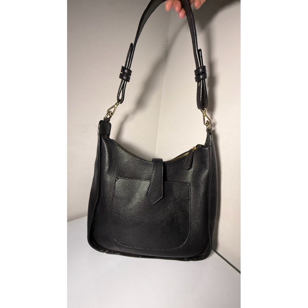 Vincis Bench black leather hobo shoulder bag