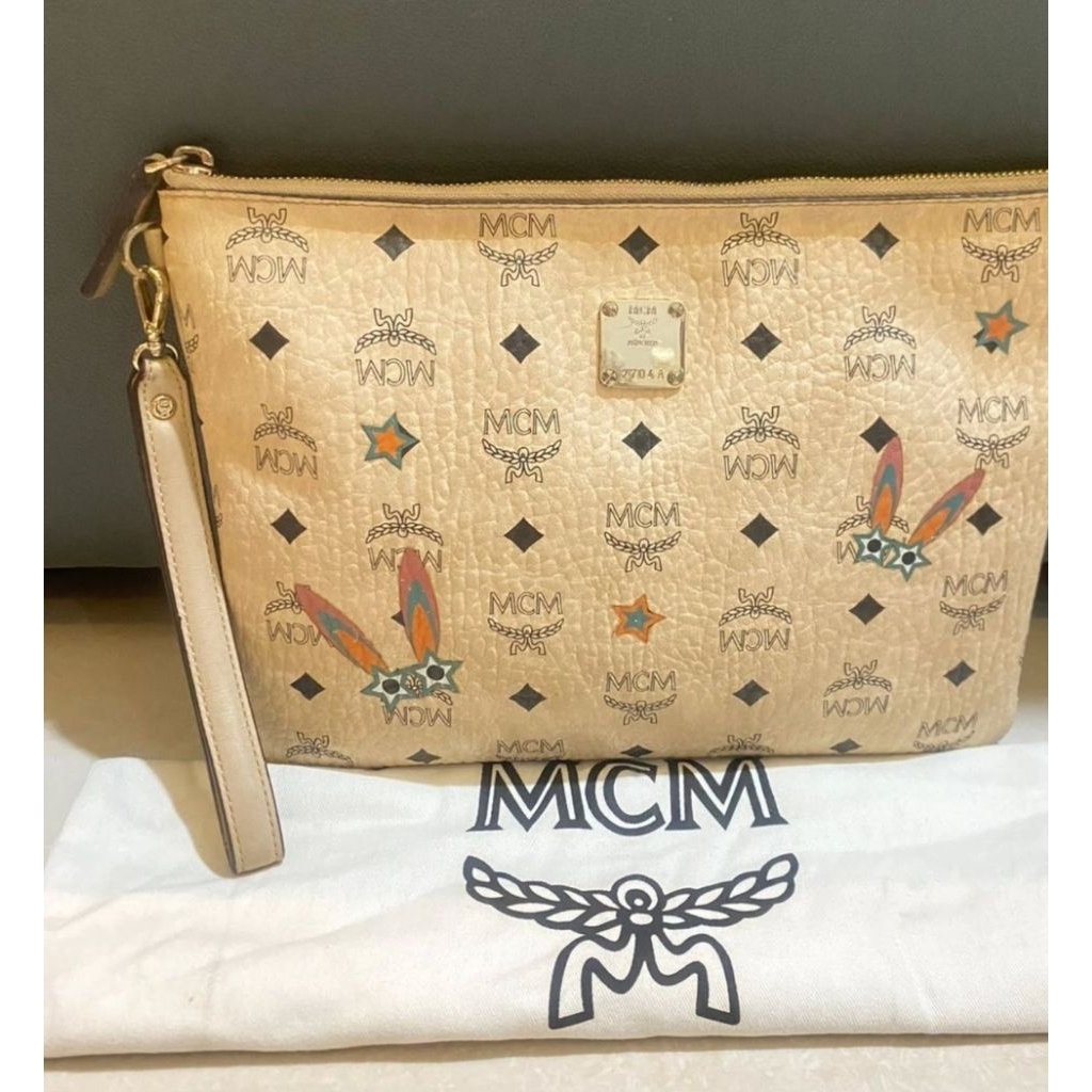 (PL) MCM star eyed bunny beige visetos clutch