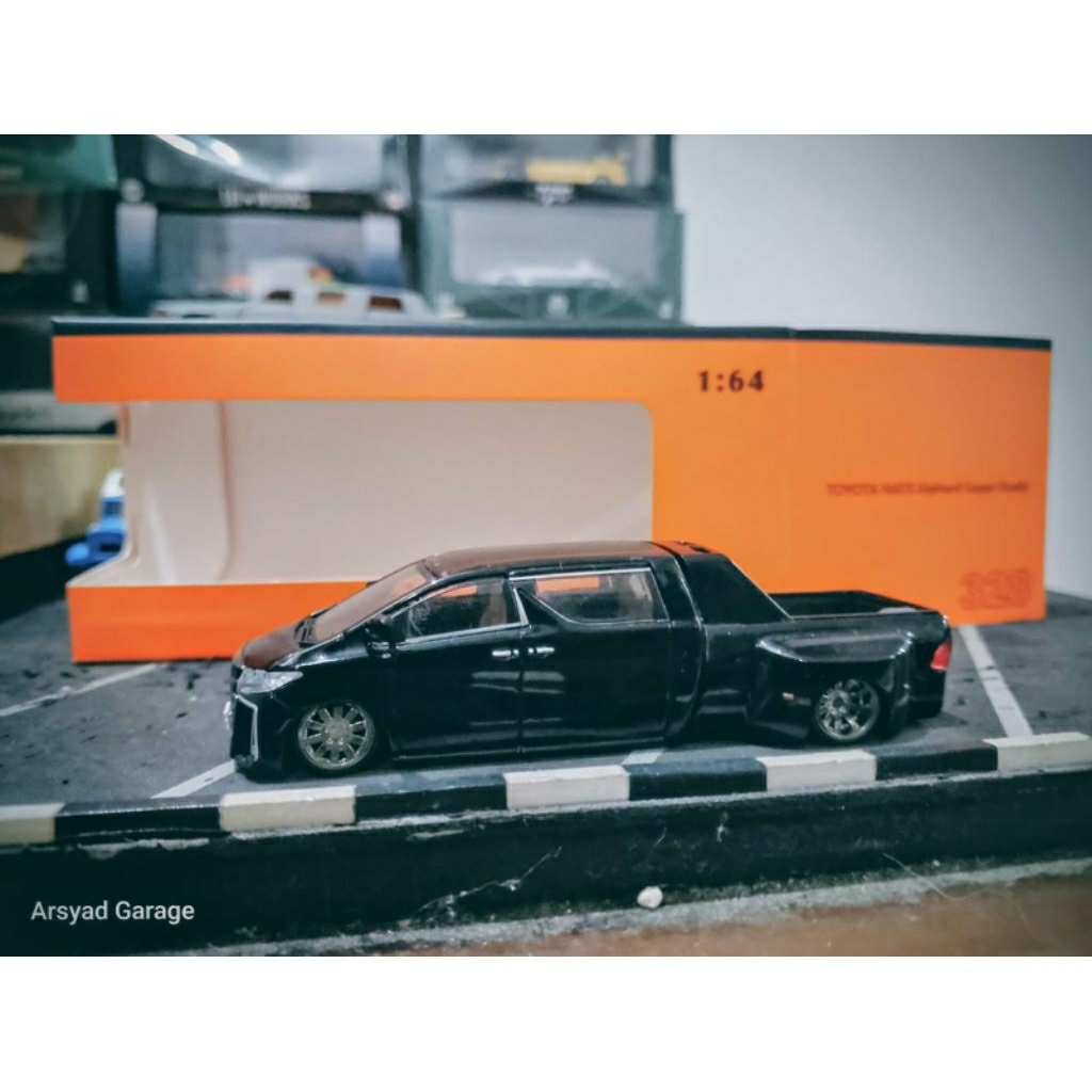 Diecast GCD Toyota NATS Alphard Super Dually Black