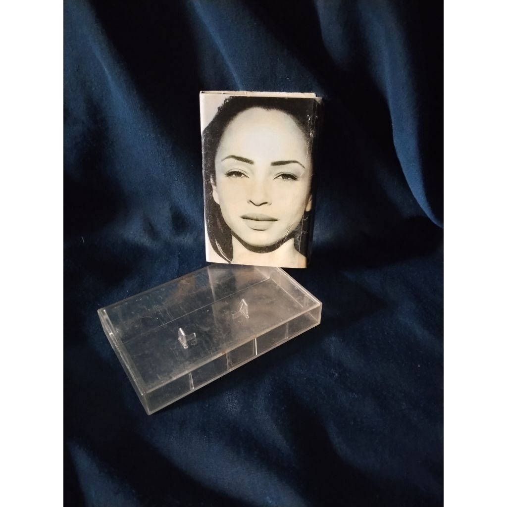 kaset pita original sade the best of. baca full deskripsinya ya. update2