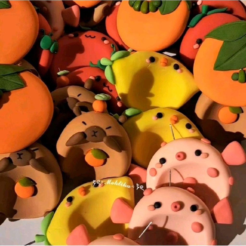 Moktika - Handmade Worry Stone with cute characters