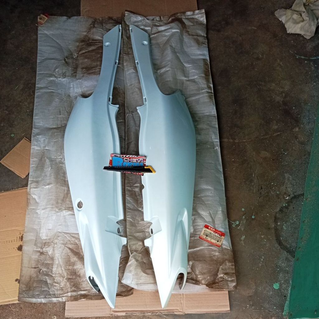 BODI KAPER BODI BELAKANG SATRIA HIU SATRIA 2 TAK LSCM BARU ORIGINAL SGP NOS