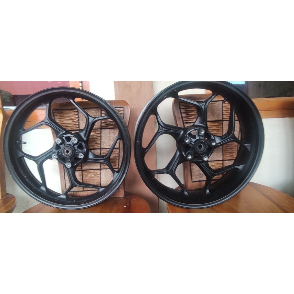velg axio vixion