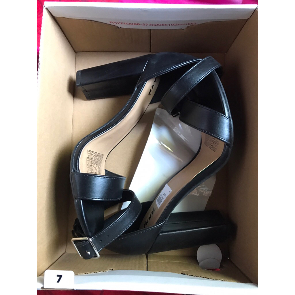 Heels Fioni Payless