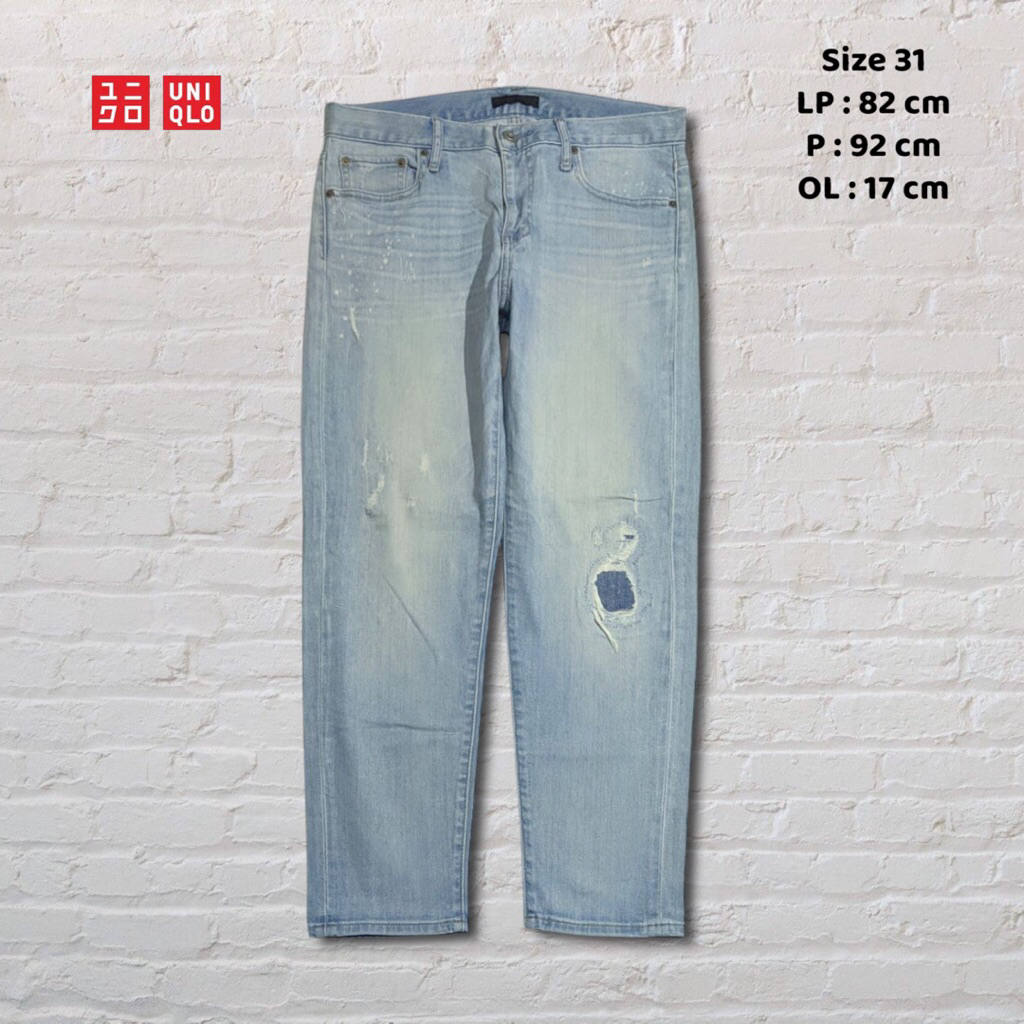 Size 31 Celana Panjang Jeans Uniqlo Light Blue Washed Fading Ripped Slim fit Original Second Prelove