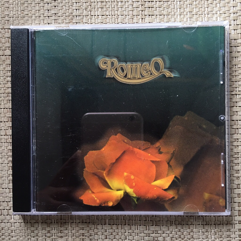 CD Romeo - Bunga Terakhir