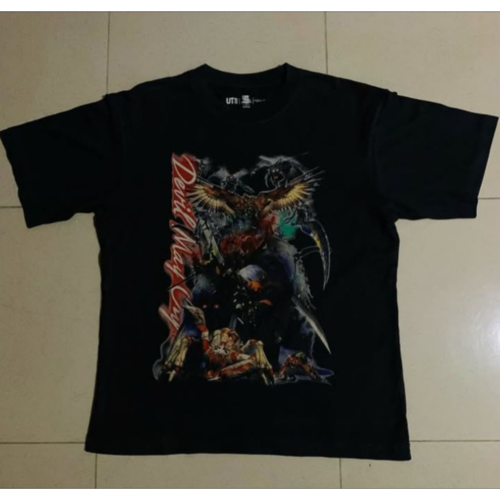 Kaos uniqlo CAPCOM 40th anniversary PRELOVED