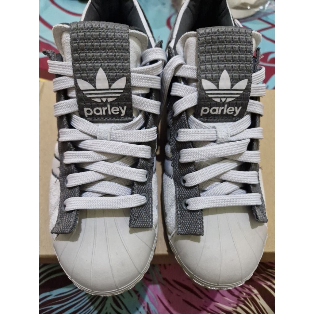 adidas parley ( preloved )