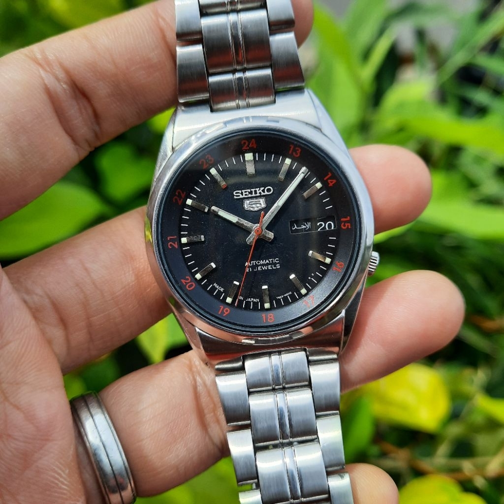 JDM Seiko 5 Automatic SNK571J1 Black Red 7s26-02C0 SNK571