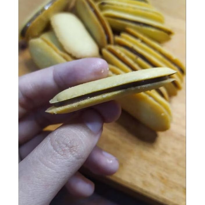 Lidah Kucing Nutella