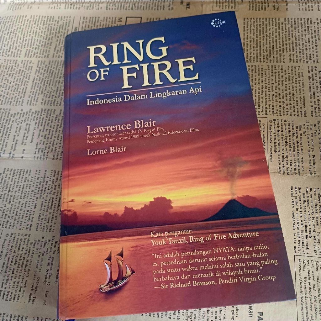 Ring of Fire Indonesia Dalam Lingkaran Api - Lawrence Blair