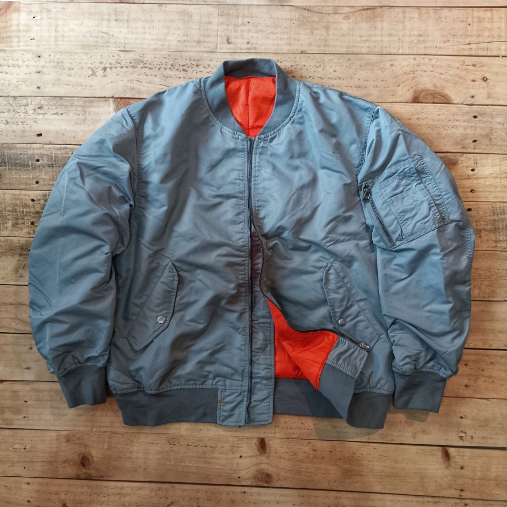 Jaket Bomber MA1 GU Uniqlo