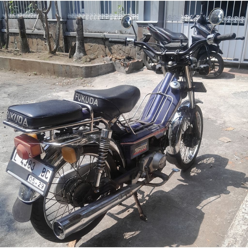 motor langka unik antik klasik fukuda fk 70 cc vintage model jadul lawas jadoel kuno koleksi seperti