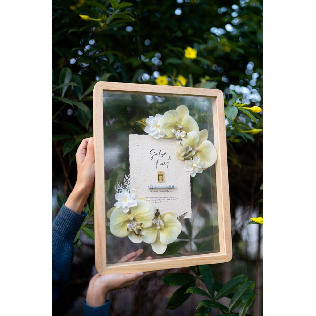 Mahar Akrilik frame Kayu