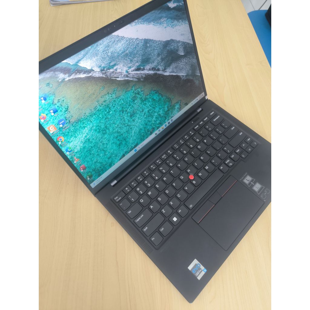 Lenovo Thinkpad X1 Carbon Gen 9 Core i5 gen 11 evo
