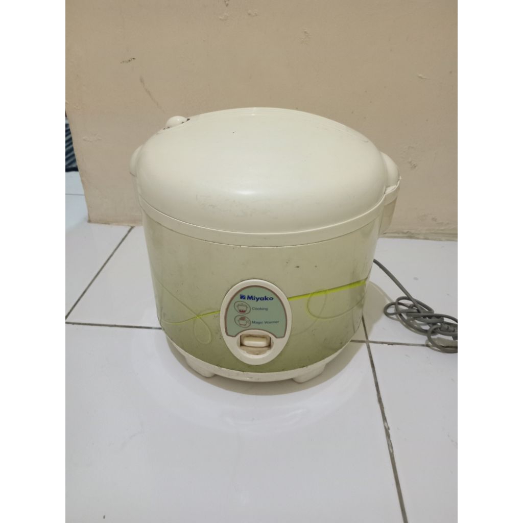 magicom merk miyako second/bekas pakai  uk 1.8 liter