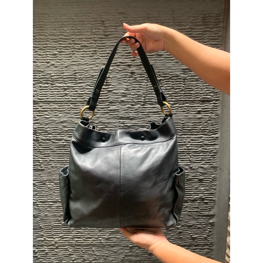 hobo hitam kulit asli