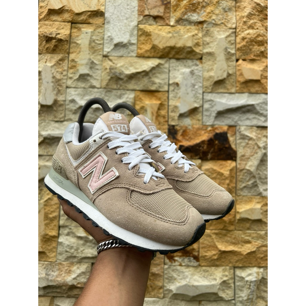 NB 574 Beige
