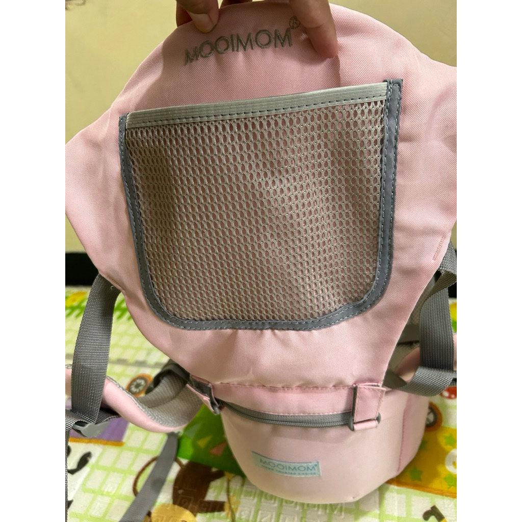Preloved Gendongan Hipseat Carier Mooimom
