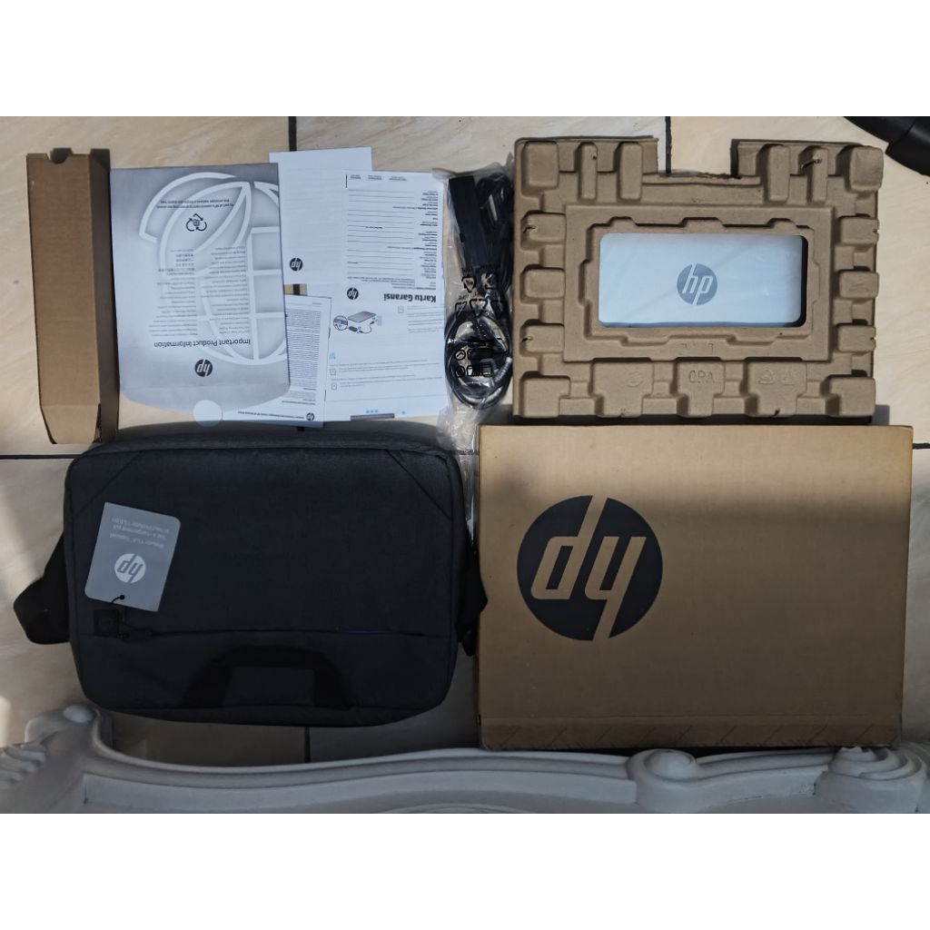 HP 14s i3 Gen 12 | RAM 20GB | SSD 512GB | LIKE NEW | Fullset Kardus | Win 11 Ori