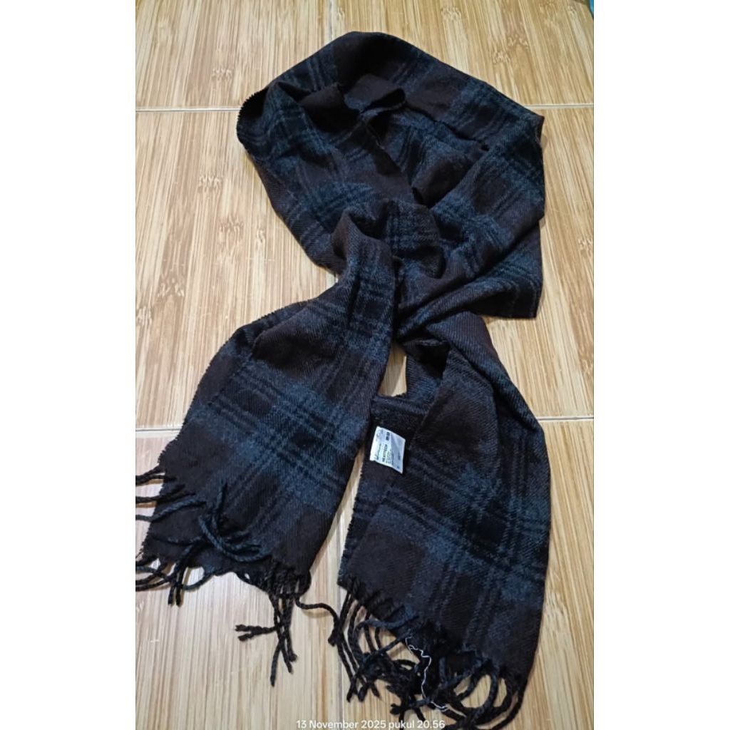 syal uniqlo heattech preloved