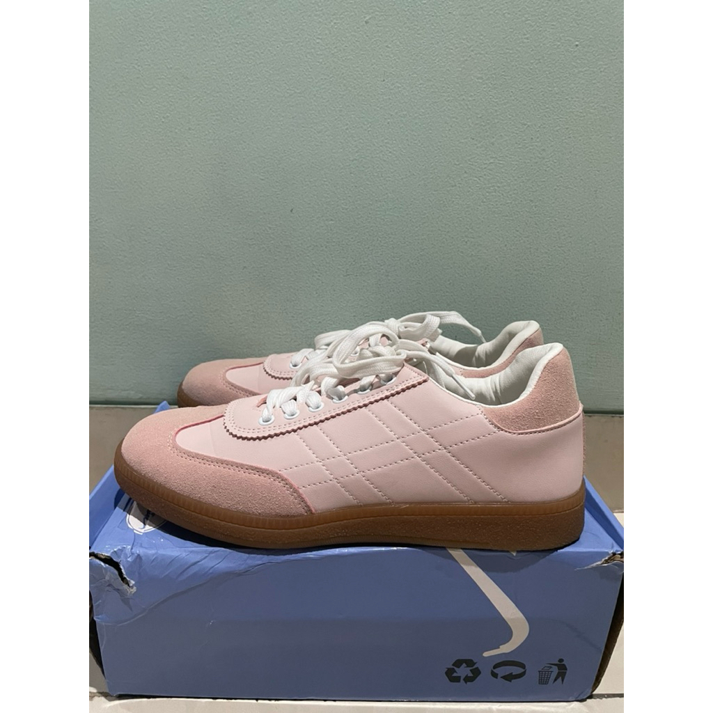 Pink Sneakers Women’s Shoes Preloved